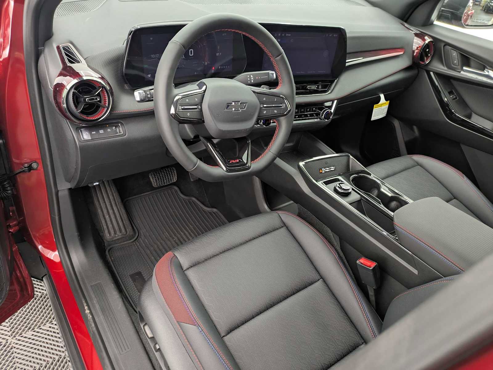 New 2026 Chevrolet Equinox RS image 2