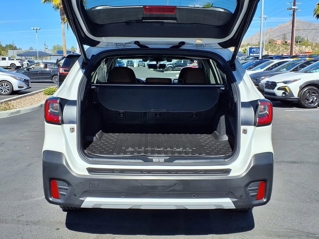 Used 2020 Subaru Outback Touring w/ Popular Package #2 image 17