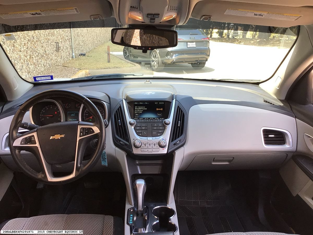 Used 2015 Chevrolet Equinox LT w/ Driver Convenience Package FWD image 12