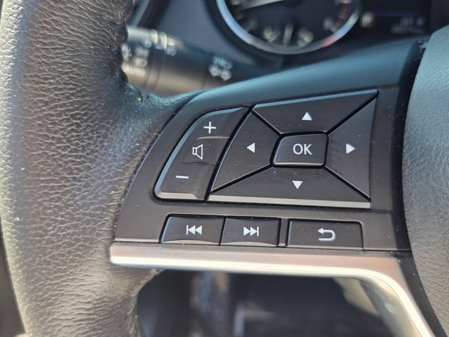 Used 2020 Nissan Rogue SL FWD image 29