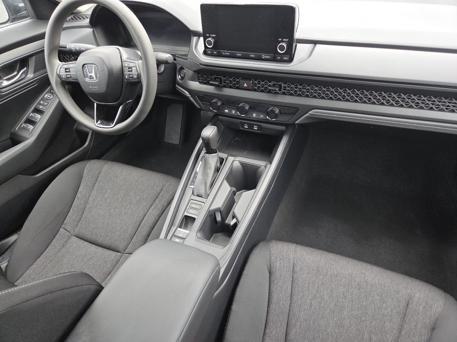 Certified 2025 Honda Accord LX image 23