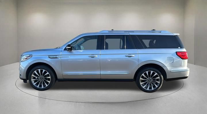 Used 2021 Lincoln Navigator L Reserve w/ Luxury Package AWD/4WD image 5
