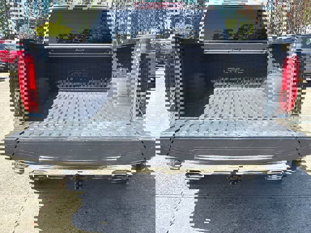 Used 2023 GMC Sierra 1500 SLT w/ SLT Premium Package image 16