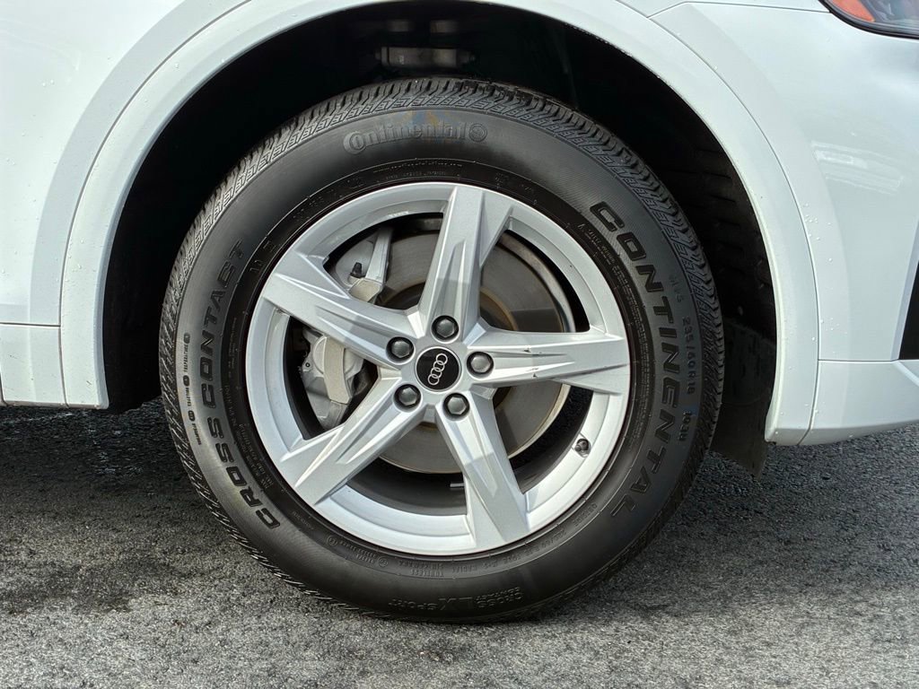 Used 2023 Audi Q5 2.0T Premium w/ Convenience Package image 48