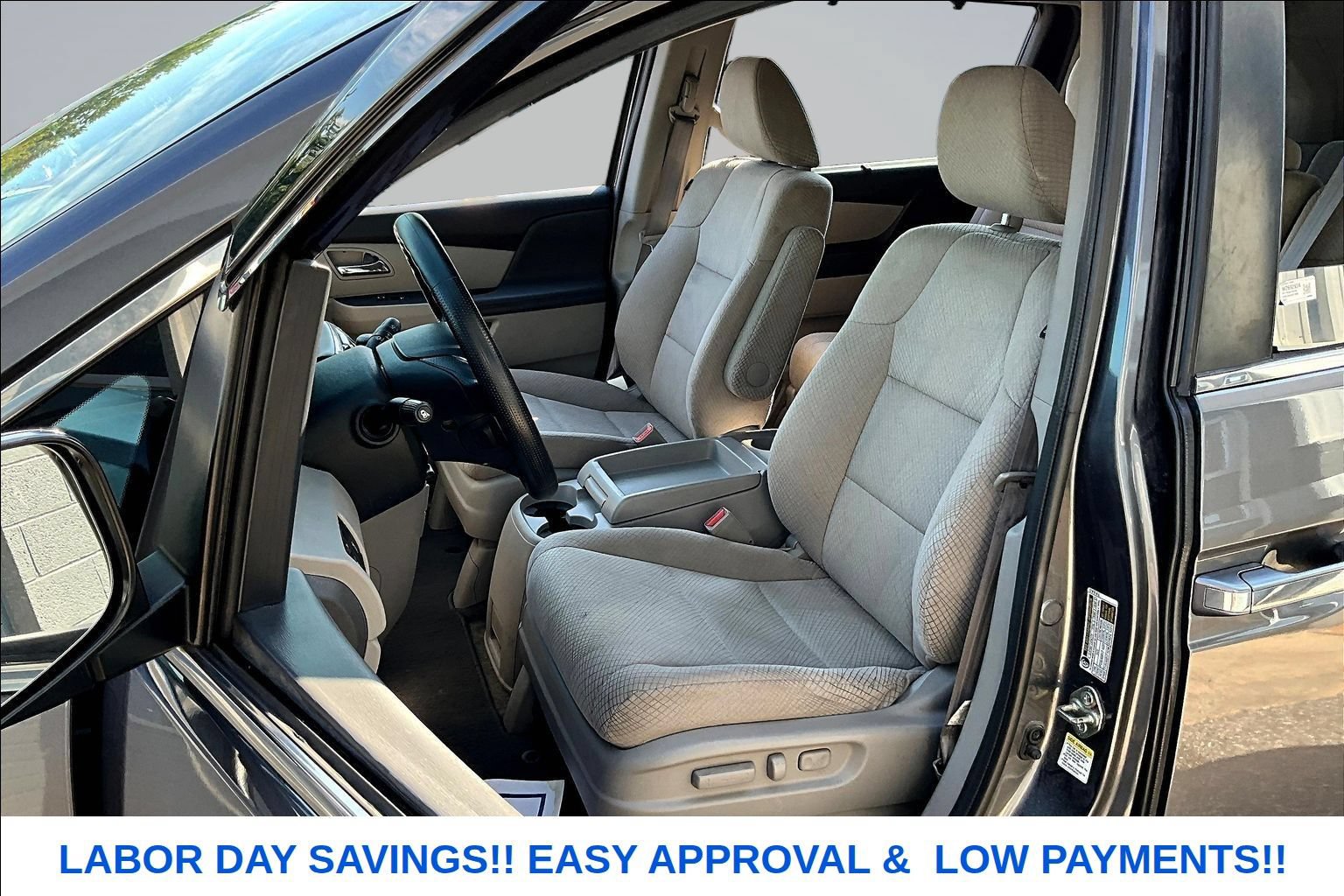 Used 2017 Honda Odyssey EX image 19