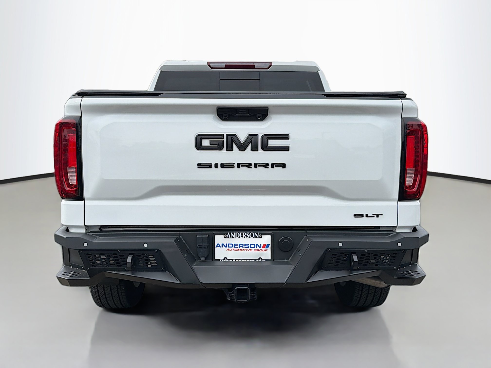 Used 2024 GMC Sierra 1500 SLT w/ SLT Premium Plus Package AWD/4WD image 16
