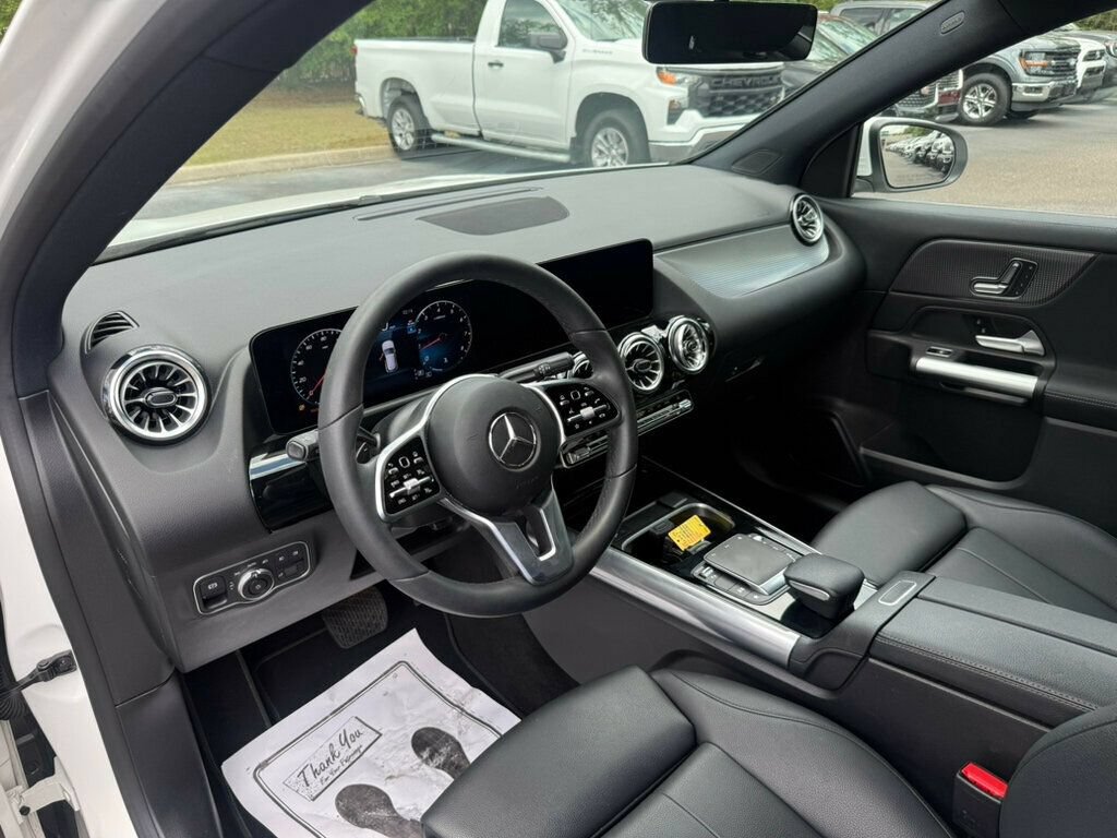 Used 2023 Mercedes-Benz GLA 250 w/ Premium Package image 3