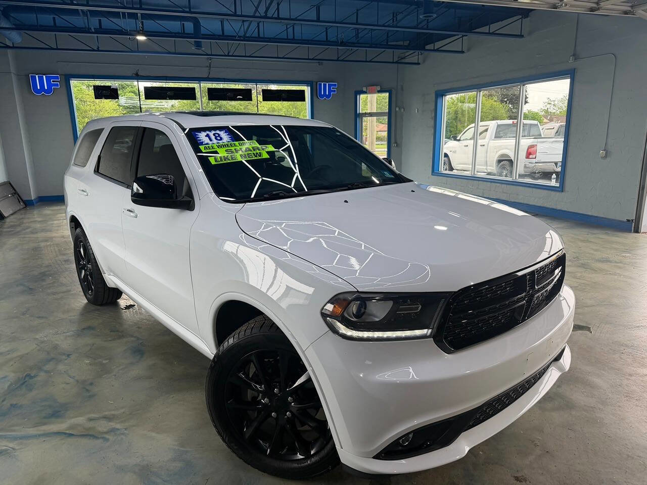 Used 2018 Dodge Durango SXT w/ Quick Order Package 2BB AWD/4WD image 4
