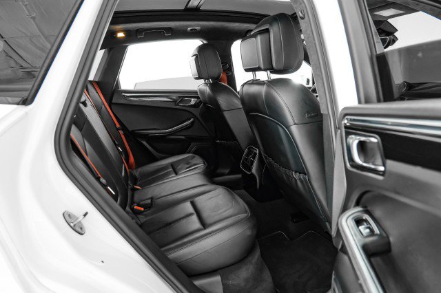 Used 2016 Porsche Macan Turbo w/ Premium Package Plus image 36