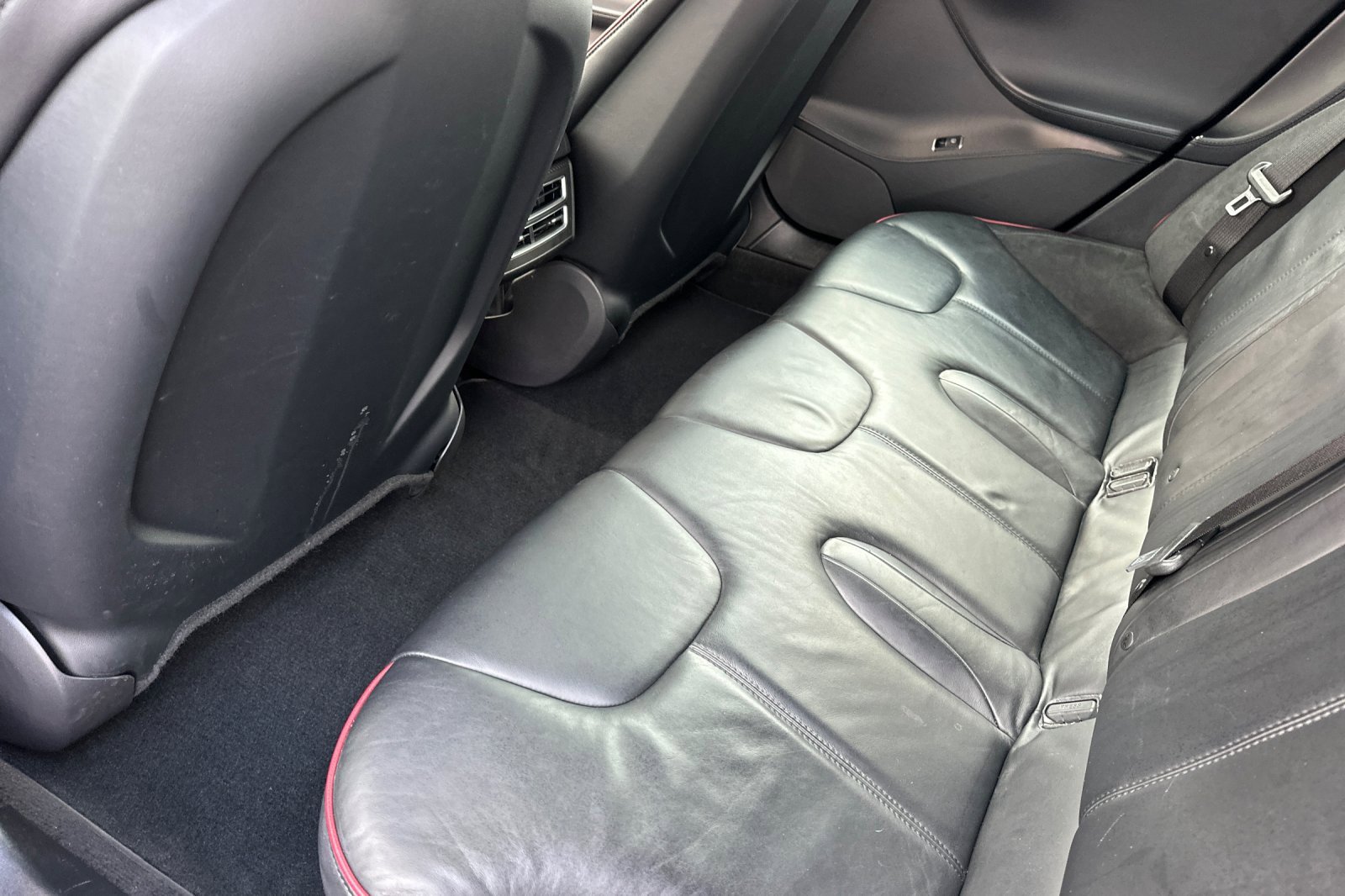 Used 2013 Tesla Model S Performance image 12