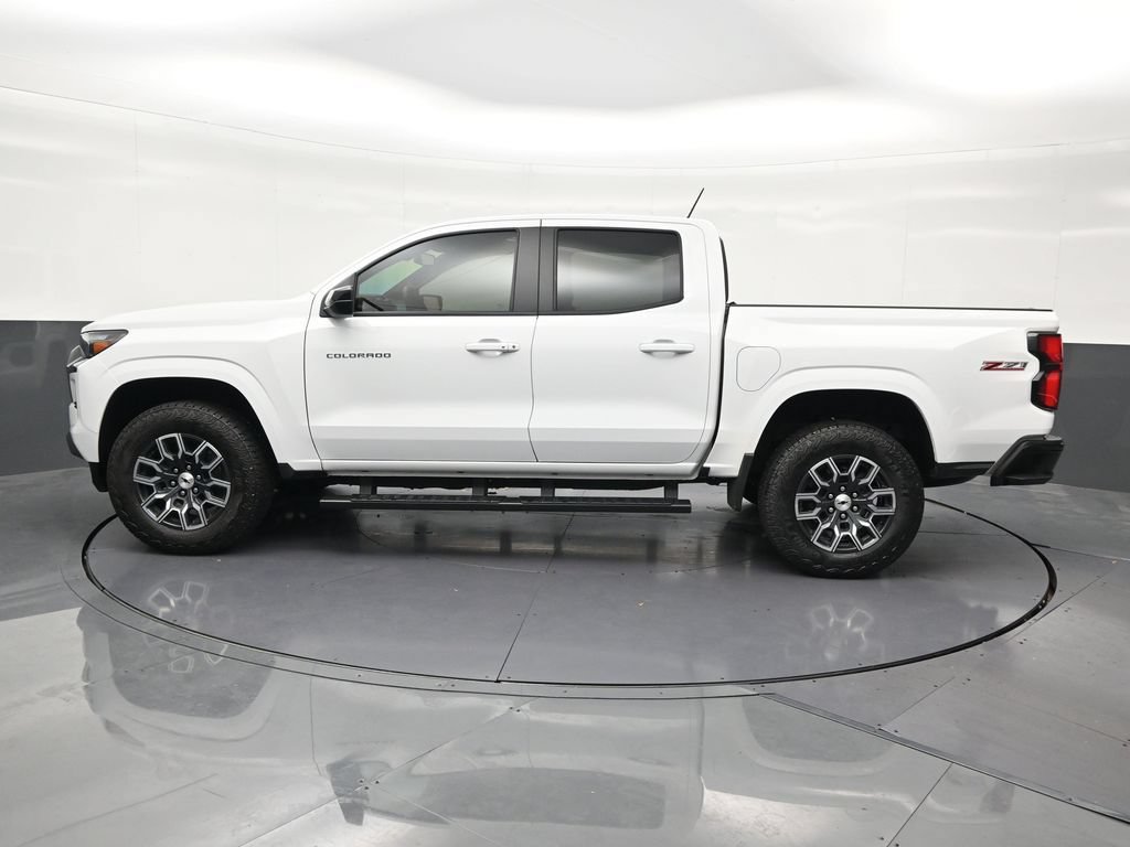 Used 2026 Chevrolet Colorado Z71 w/ Z71 Convenience Package 2 AWD/4WD image 2