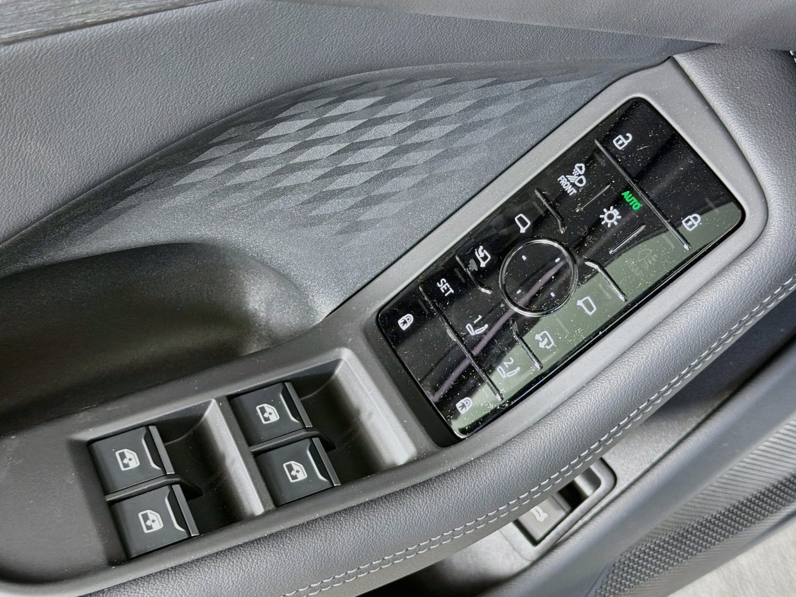 New 2026 Audi A6 Premium Plus AWD/4WD image 17