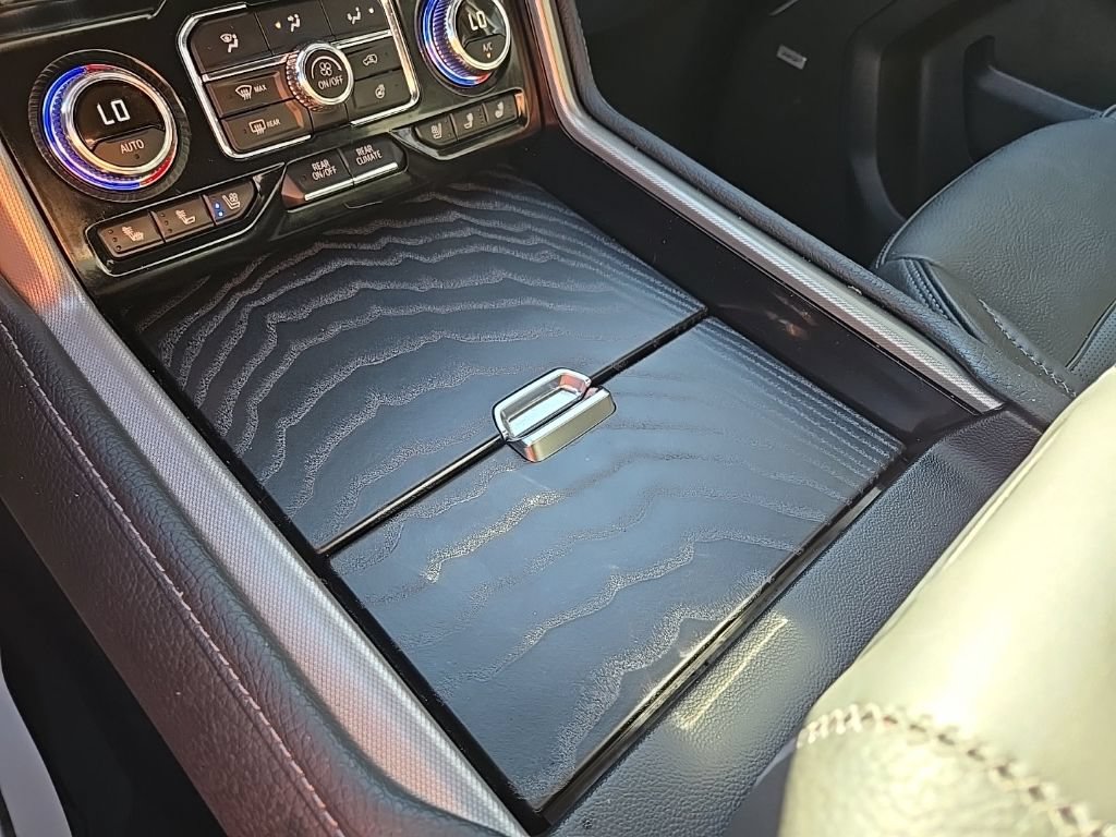 Used 2024 GMC Yukon XL Denali w/ Advanced Technology Package AWD/4WD image 63