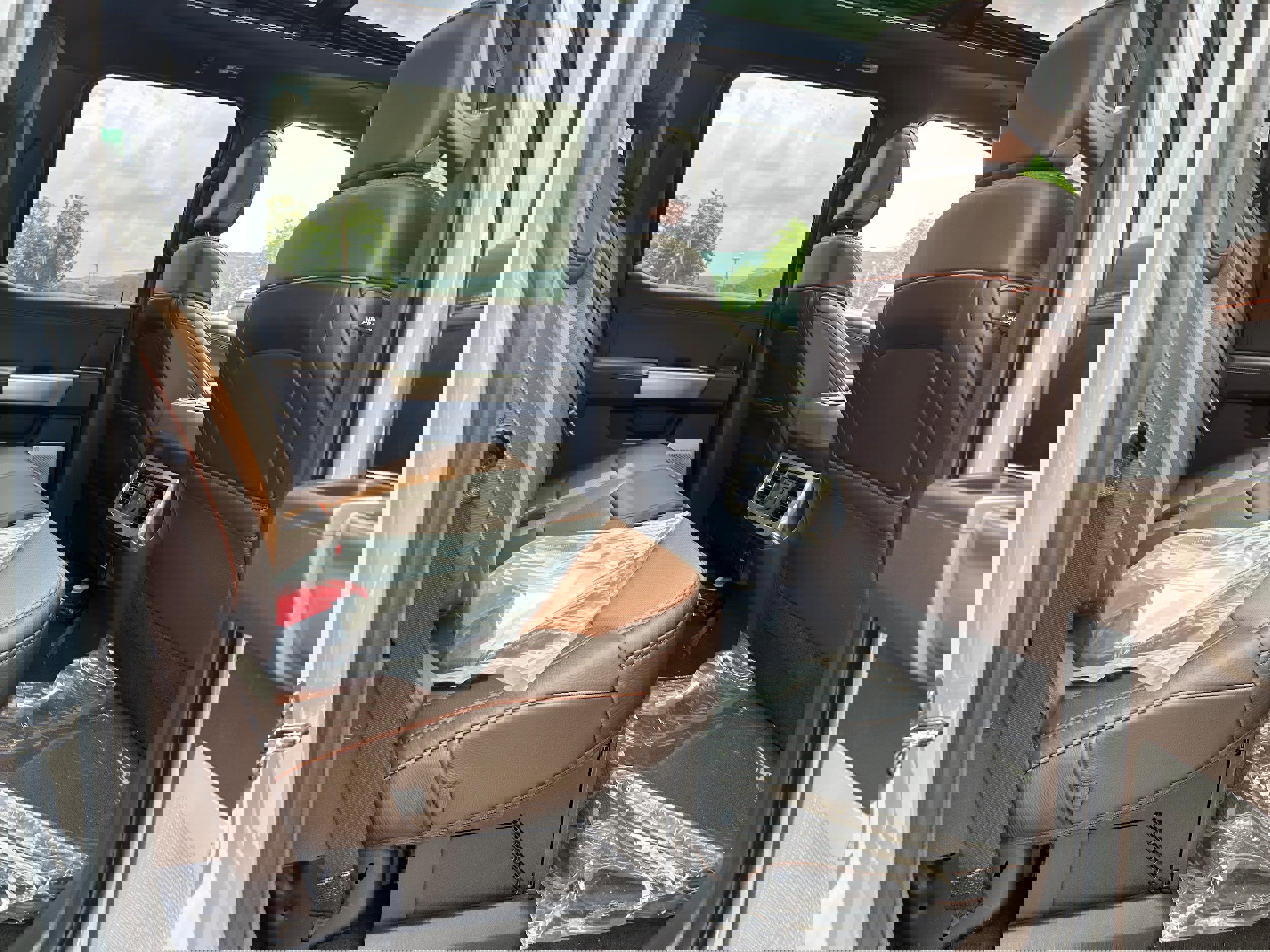 New 2025 Ford F250 King Ranch w/ Tremor Off-Road Package image 39