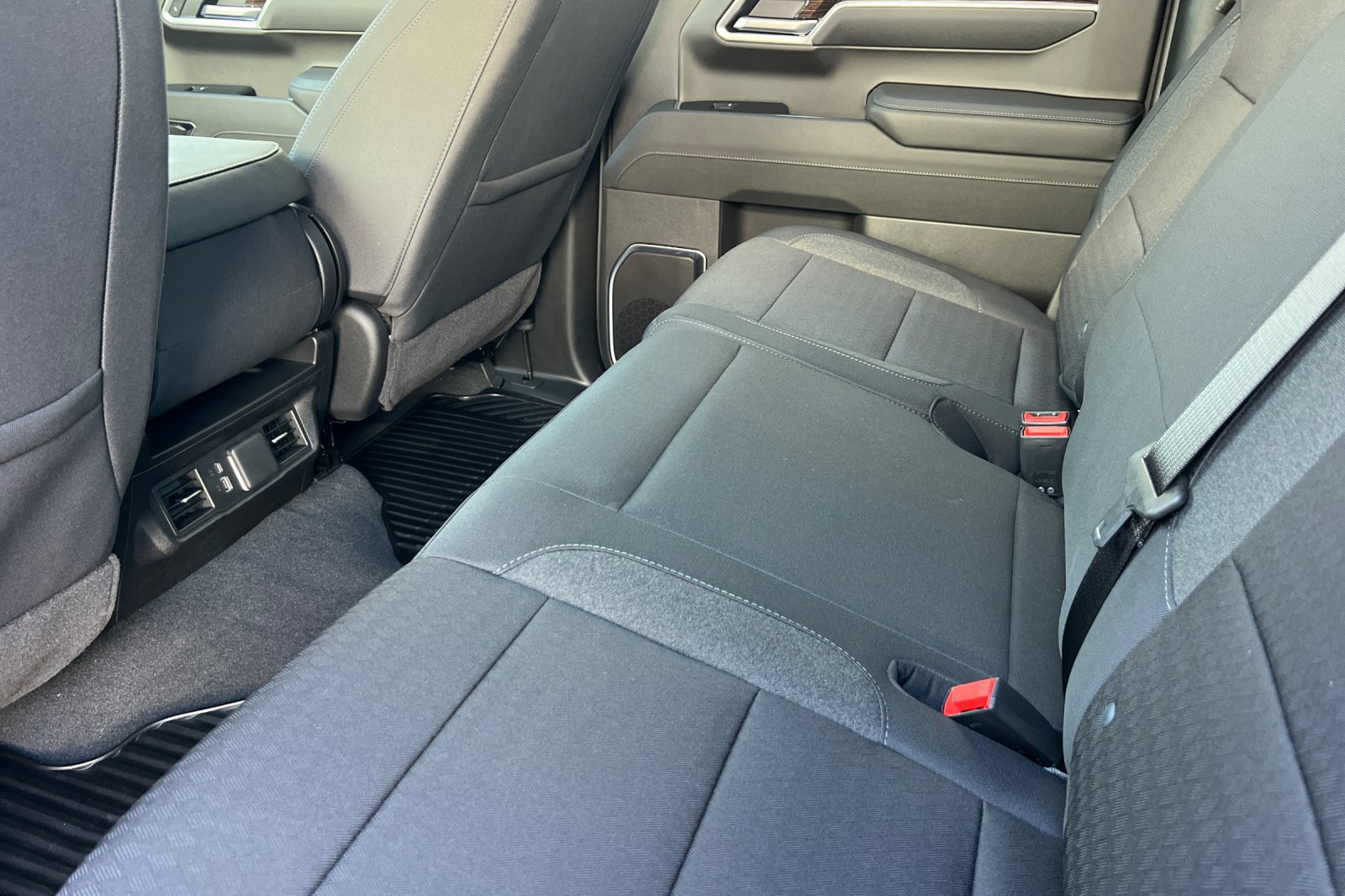 Used 2026 GMC Sierra 1500 SLE RWD image 16