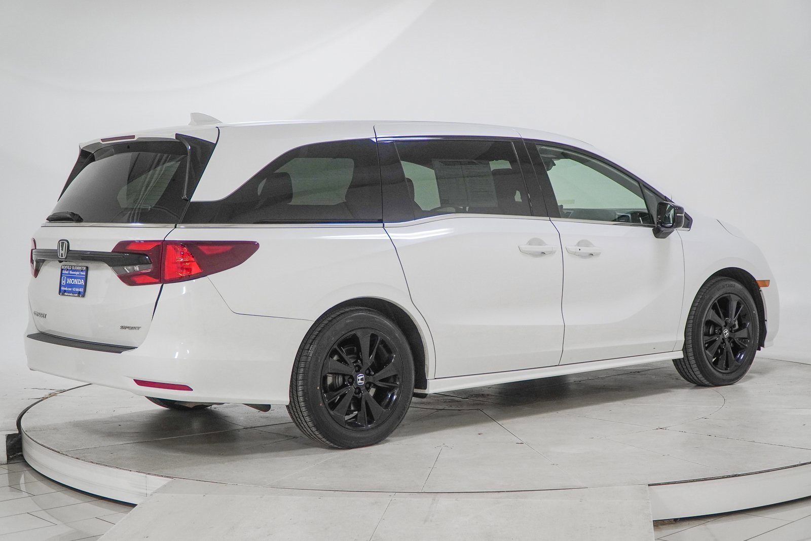 Certified 2024 Honda Odyssey Sport image 15