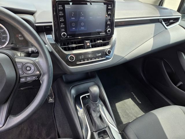 Used 2021 Toyota Corolla LE w/ Carpet Mat Package (TMS) FWD image 25