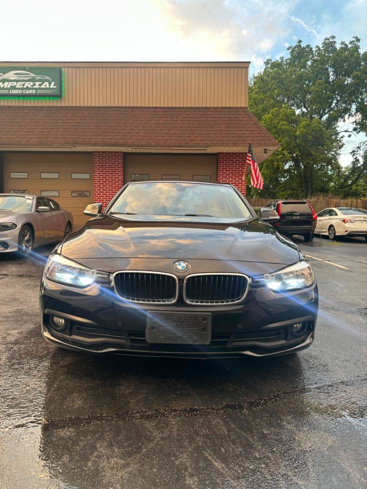 Used 2017 BMW 320i xDrive Sedan AWD/4WD image 11