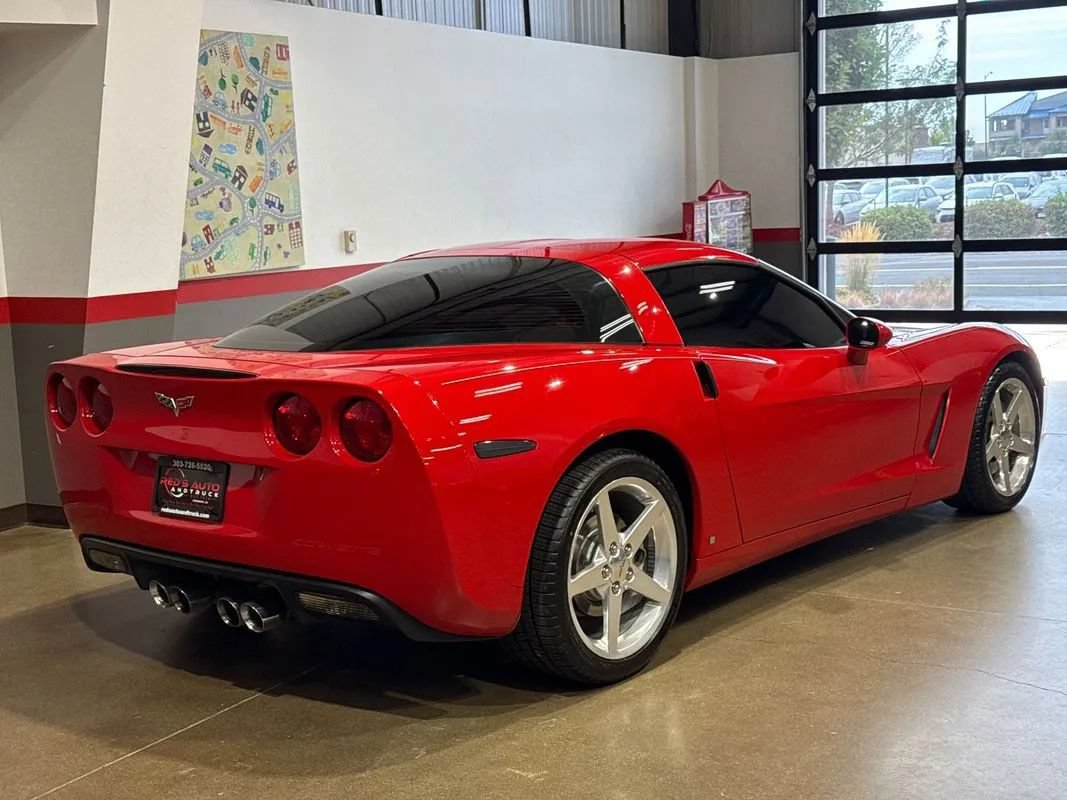 Used 2008 Chevrolet Corvette Coupe w/ Preferred Equipment Group RWD image 39