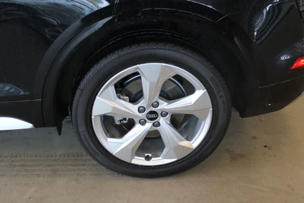 Used 2022 Audi Q5 2.0T Premium Plus w/ Premium Plus Package AWD/4WD image 7