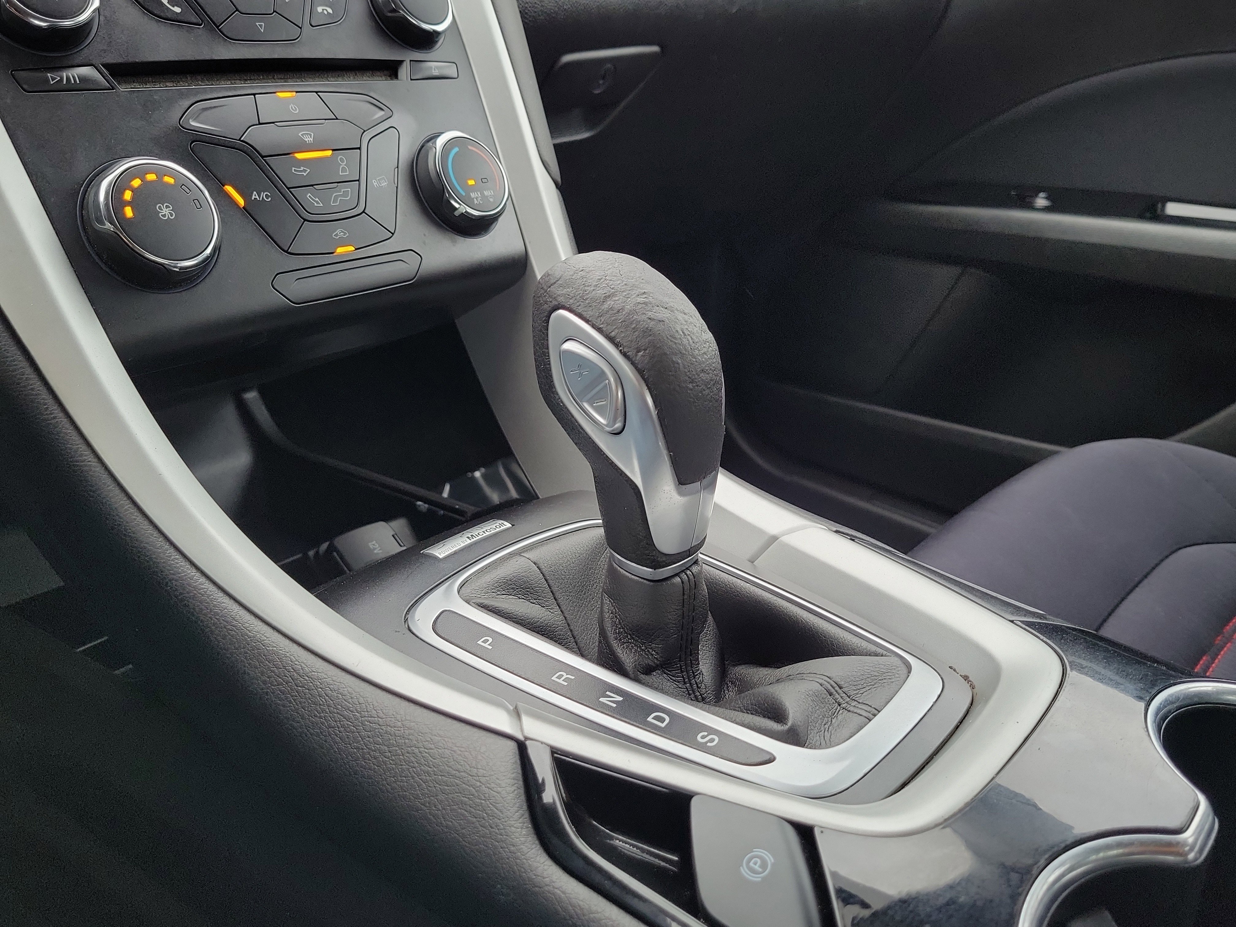 Used 2014 Ford Fusion SE w/ Equipment Group 201A image 28