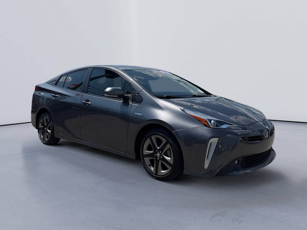 Used 2022 Toyota Prius XLE FWD image 1