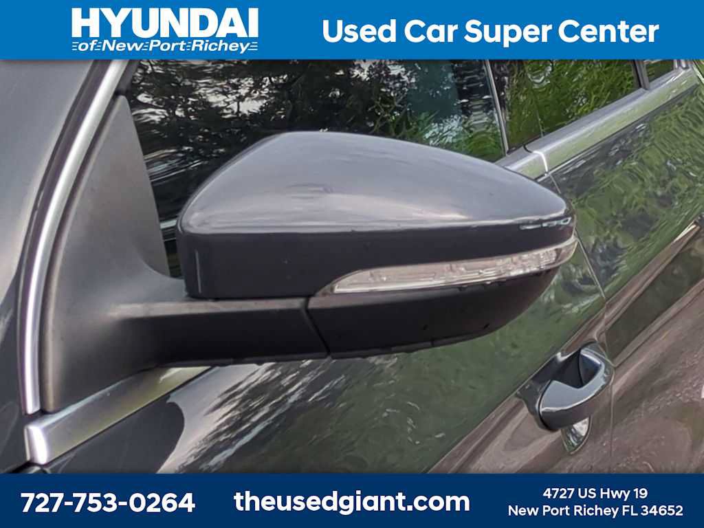 Used 2012 Volkswagen CC Sport FWD image 11