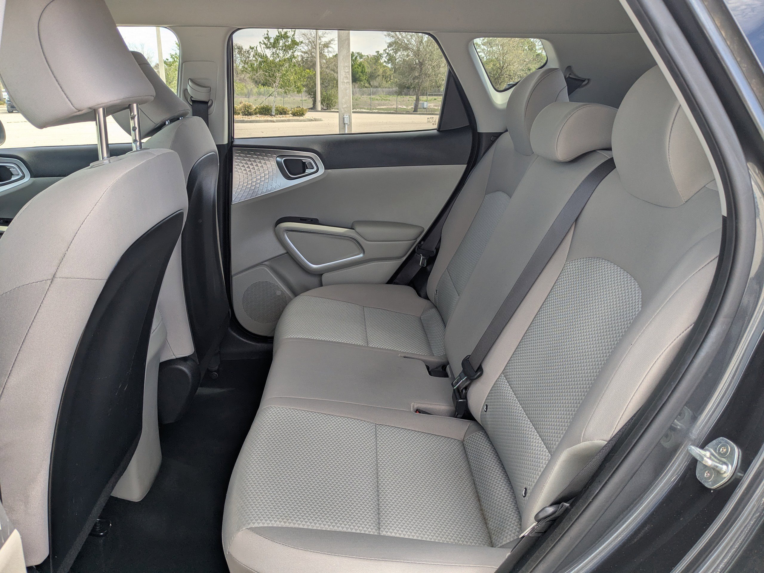 Used 2021 Kia Soul LX image 16