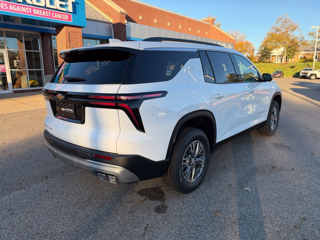 New 2027 Chevrolet Traverse LT w/ Driver Confidence Package AWD/4WD image 34