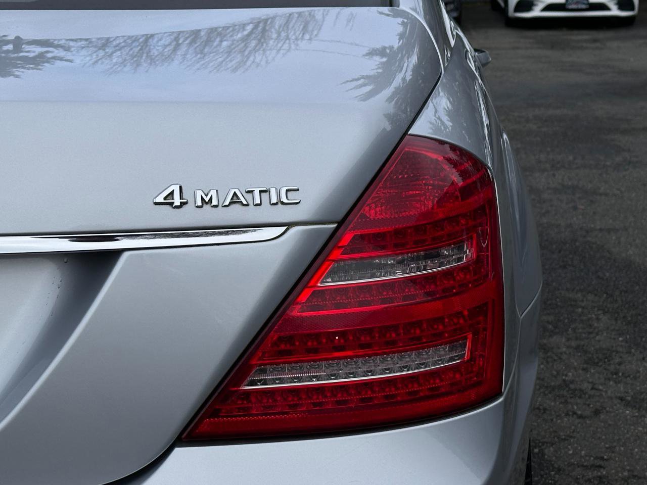 Used 2010 Mercedes-Benz S 550 4MATIC image 15