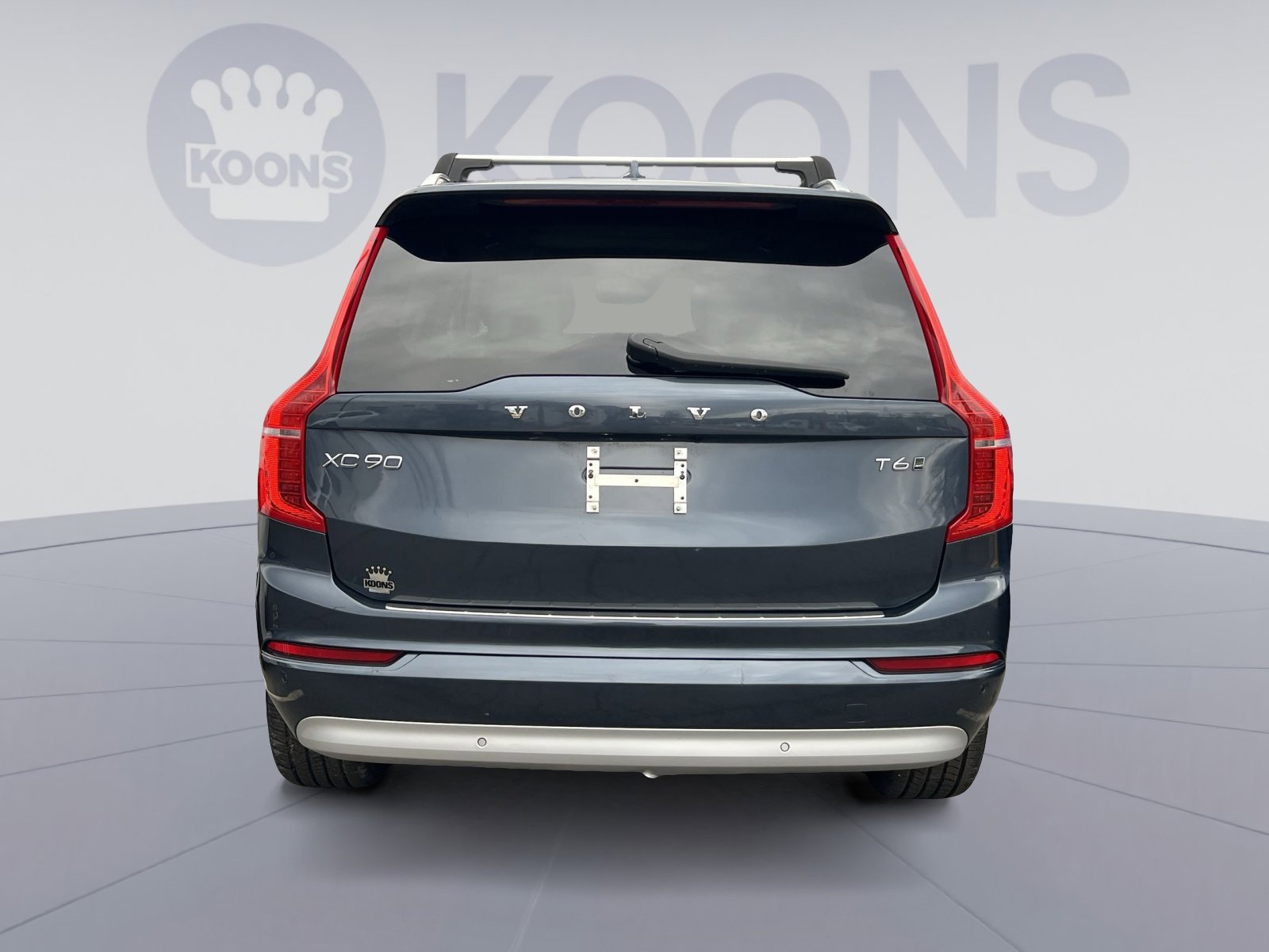 Used 2022 Volvo XC90 T6 Momentum w/ Advanced Package image 4