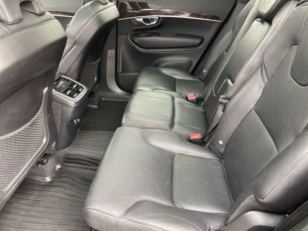 Used 2019 Volvo XC90 T6 Momentum w/ Protection Package Premier AWD/4WD image 22