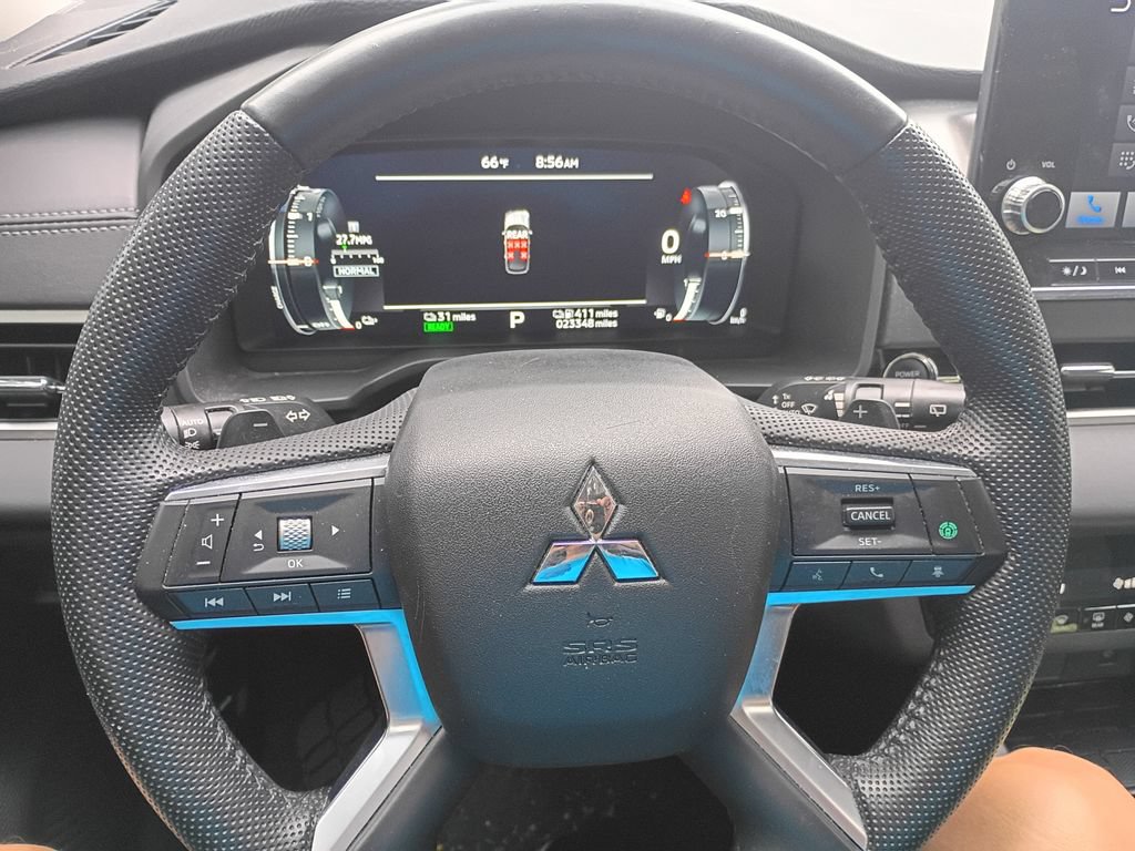 Used 2023 Mitsubishi Outlander 4WD Plug-In Hybrid image 24