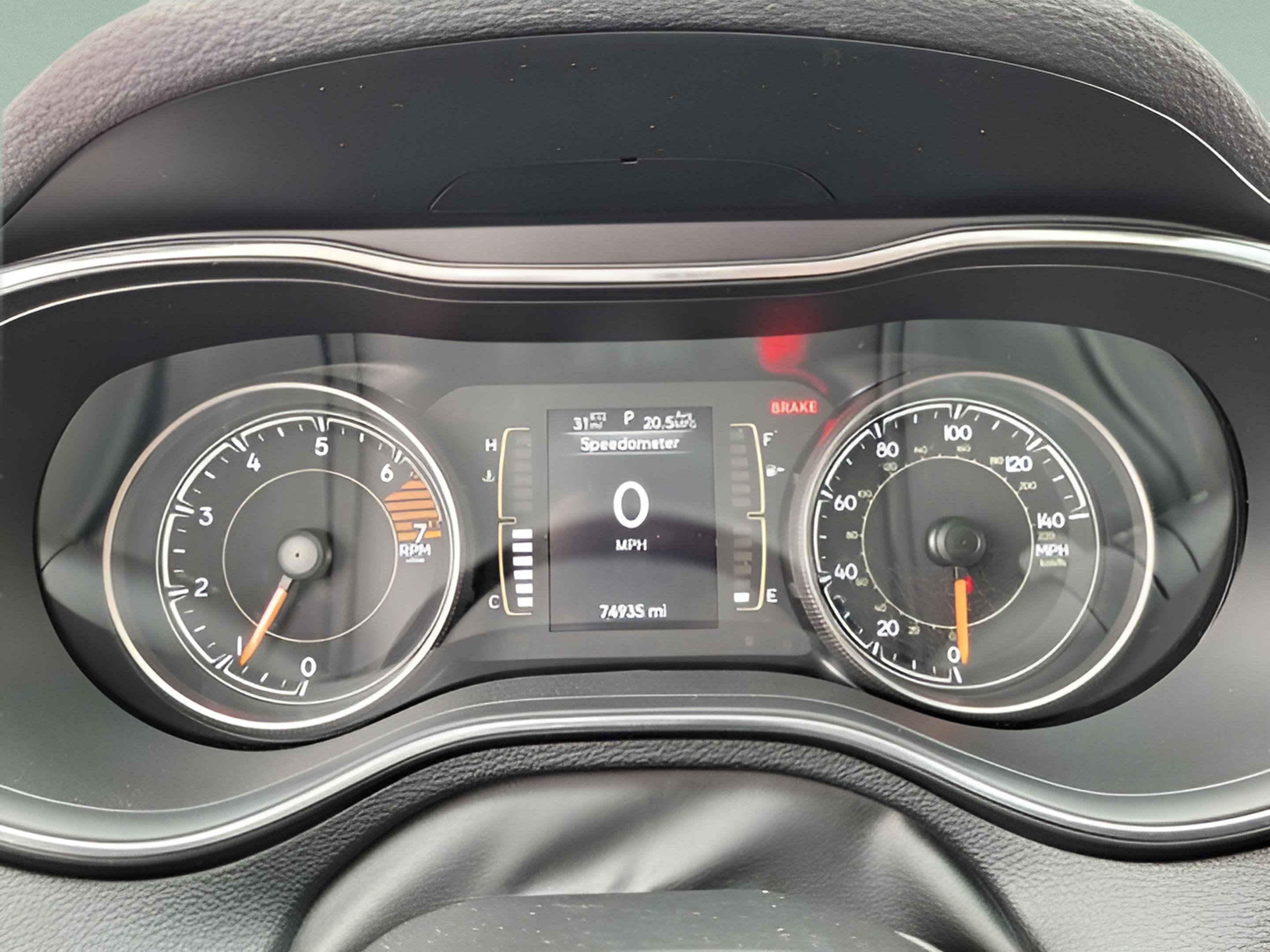 Used 2020 Jeep Cherokee Latitude Plus image 21