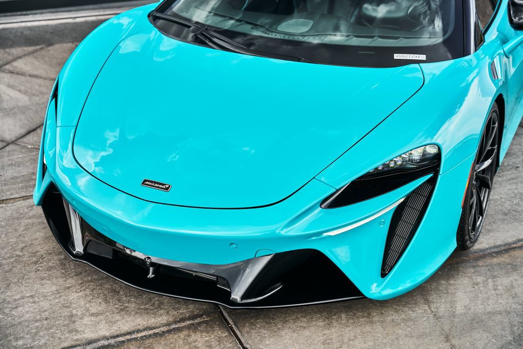 Used 2025 McLaren Artura Spider RWD image 7
