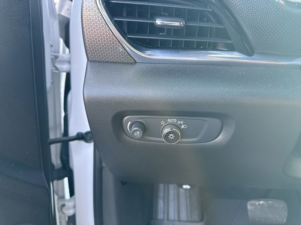 Used 2023 Chevrolet Traverse Premier w/ LPO, Floor Liner Package FWD image 11