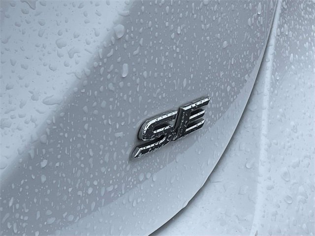 Used 2023 Toyota Camry SE image 12