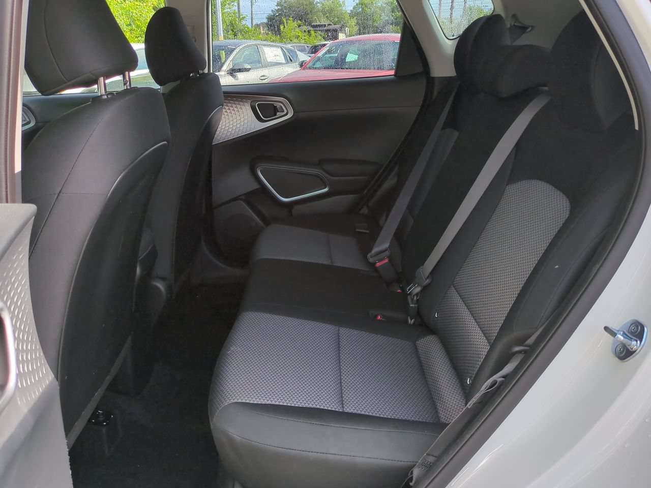 Certified 2025 Kia Soul LX w/ LX Technology Package FWD image 13