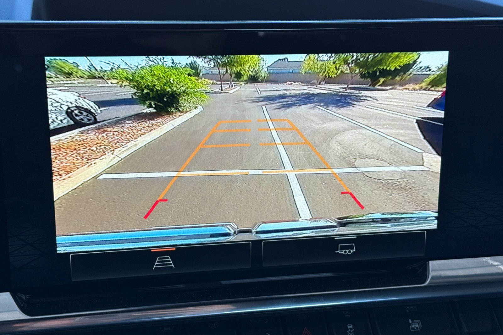 Used 2026 GMC Sierra 1500 SLE image 24