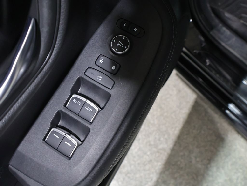 Used 2024 Honda HR-V EX-L image 13