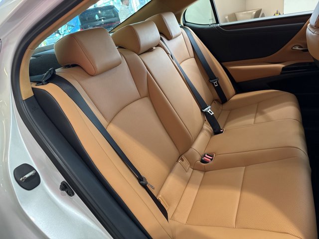 New 2025 Lexus ES 350 w/ Premium Package image 40