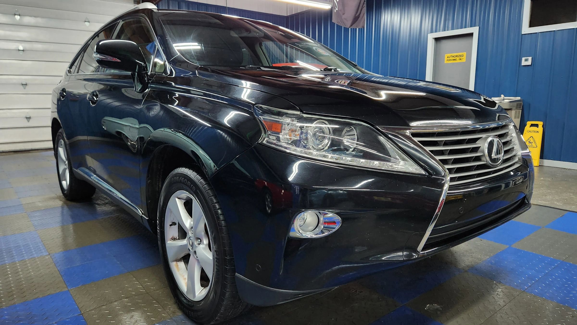 Used 2013 Lexus RX 350 AWD w/ Premium Pkg image 2