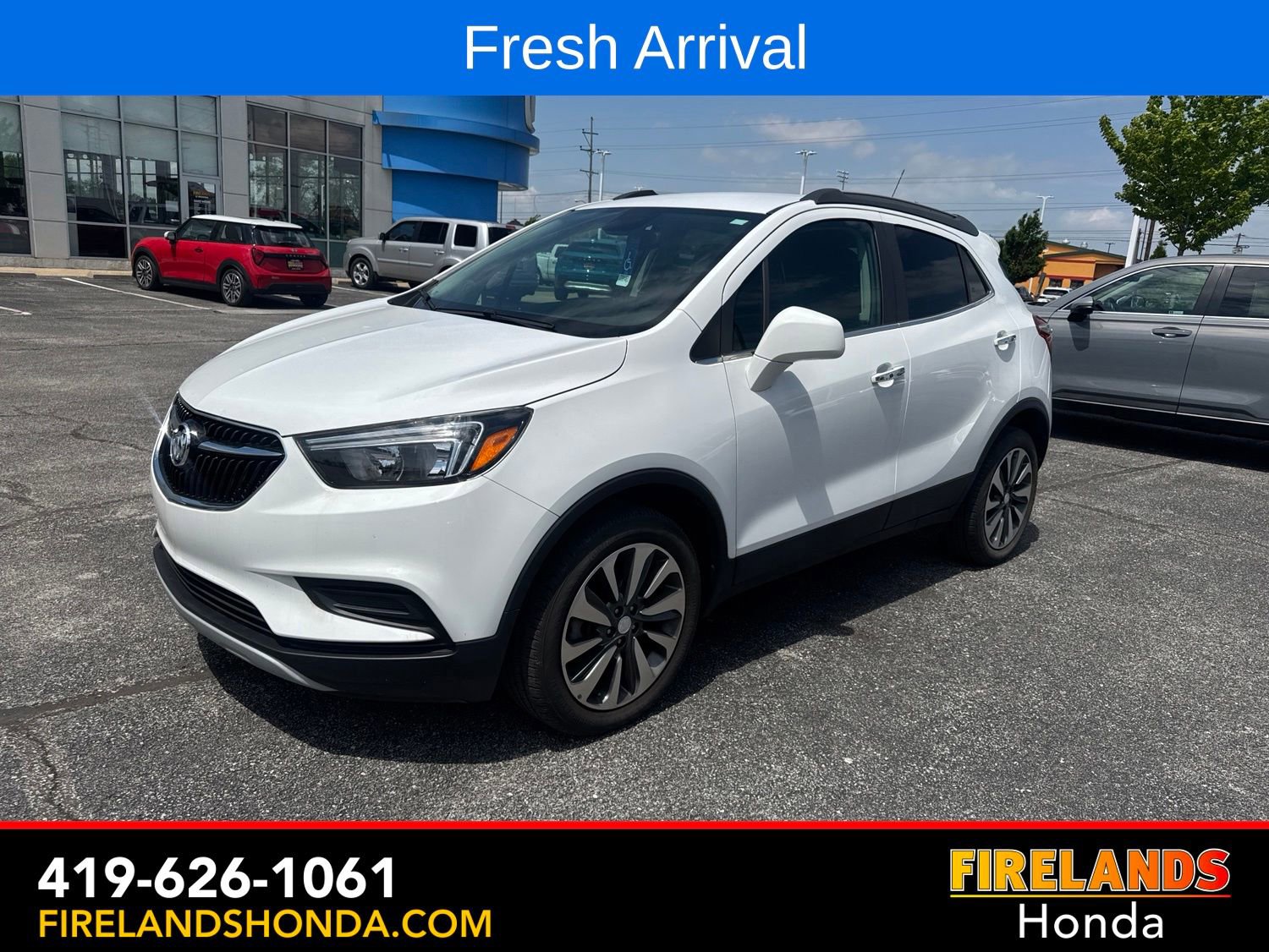 Used 2022 Buick Encore Preferred w/ Safety Package AWD/4WD image 2