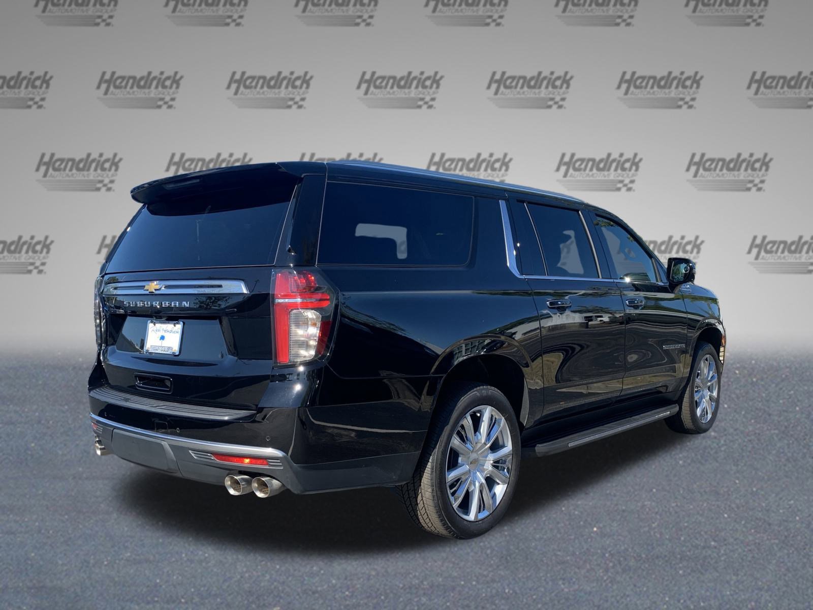 Used 2024 Chevrolet Suburban High Country w/ Max Trailering Package image 9