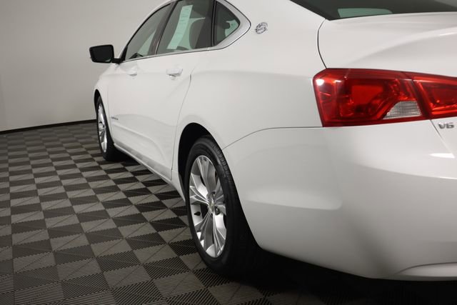 Used 2015 Chevrolet Impala LT FWD image 18