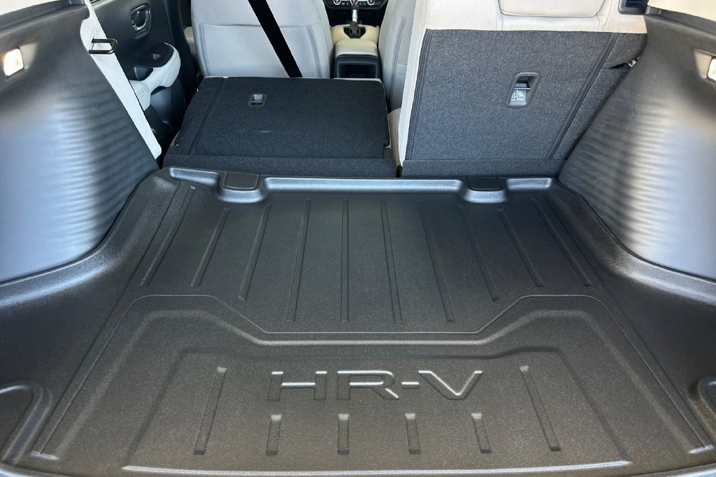 New 2027 Honda HR-V LX image 16
