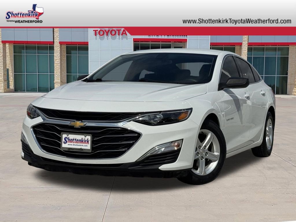 Used 2021 Chevrolet Malibu LS FWD image 1