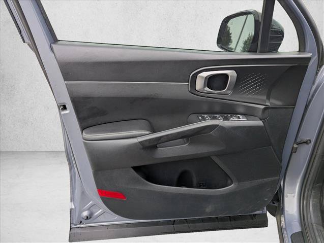 Used 2022 Kia Sorento S FWD image 21