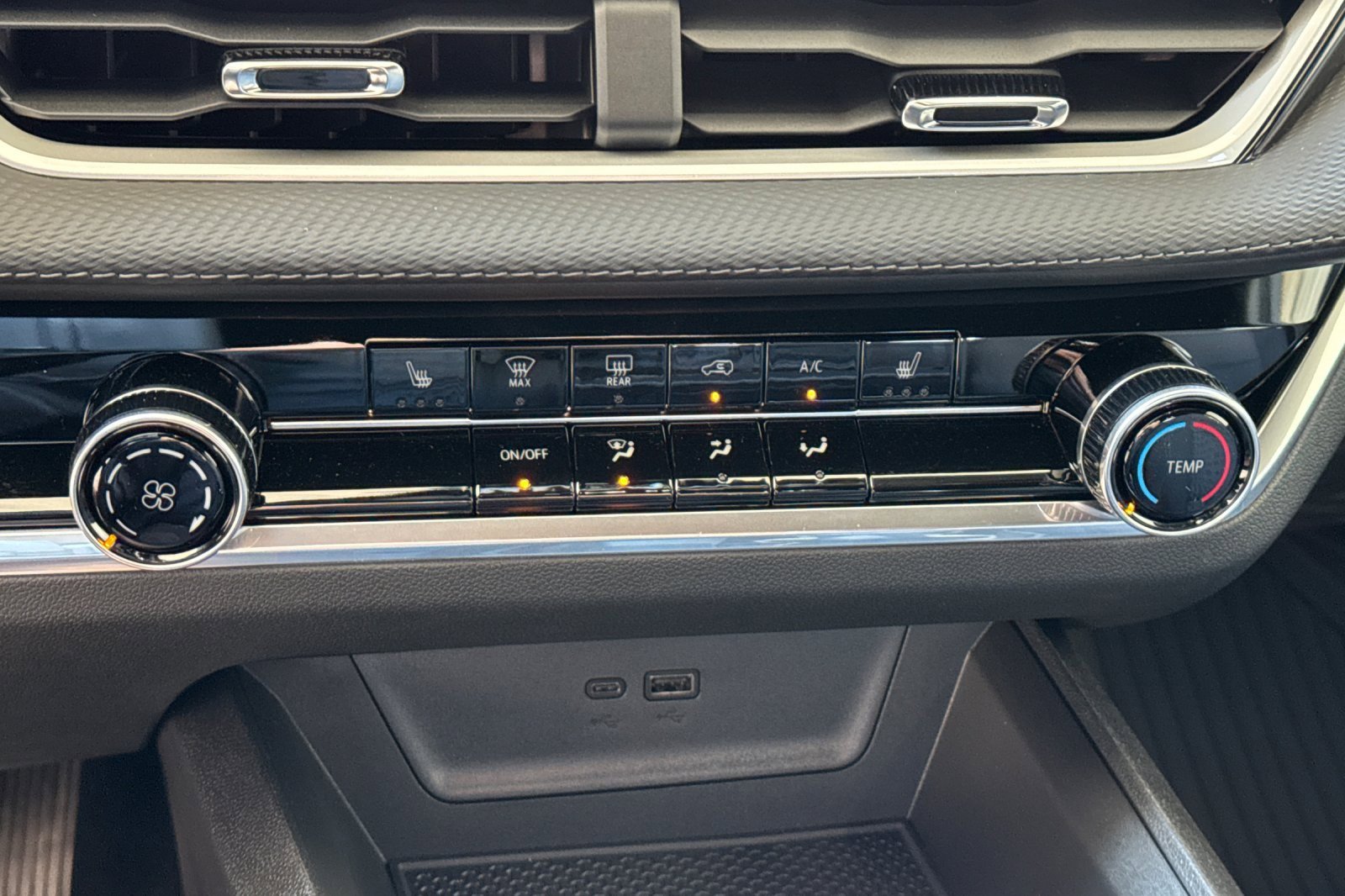 New 2025 Chevrolet Equinox LT image 21