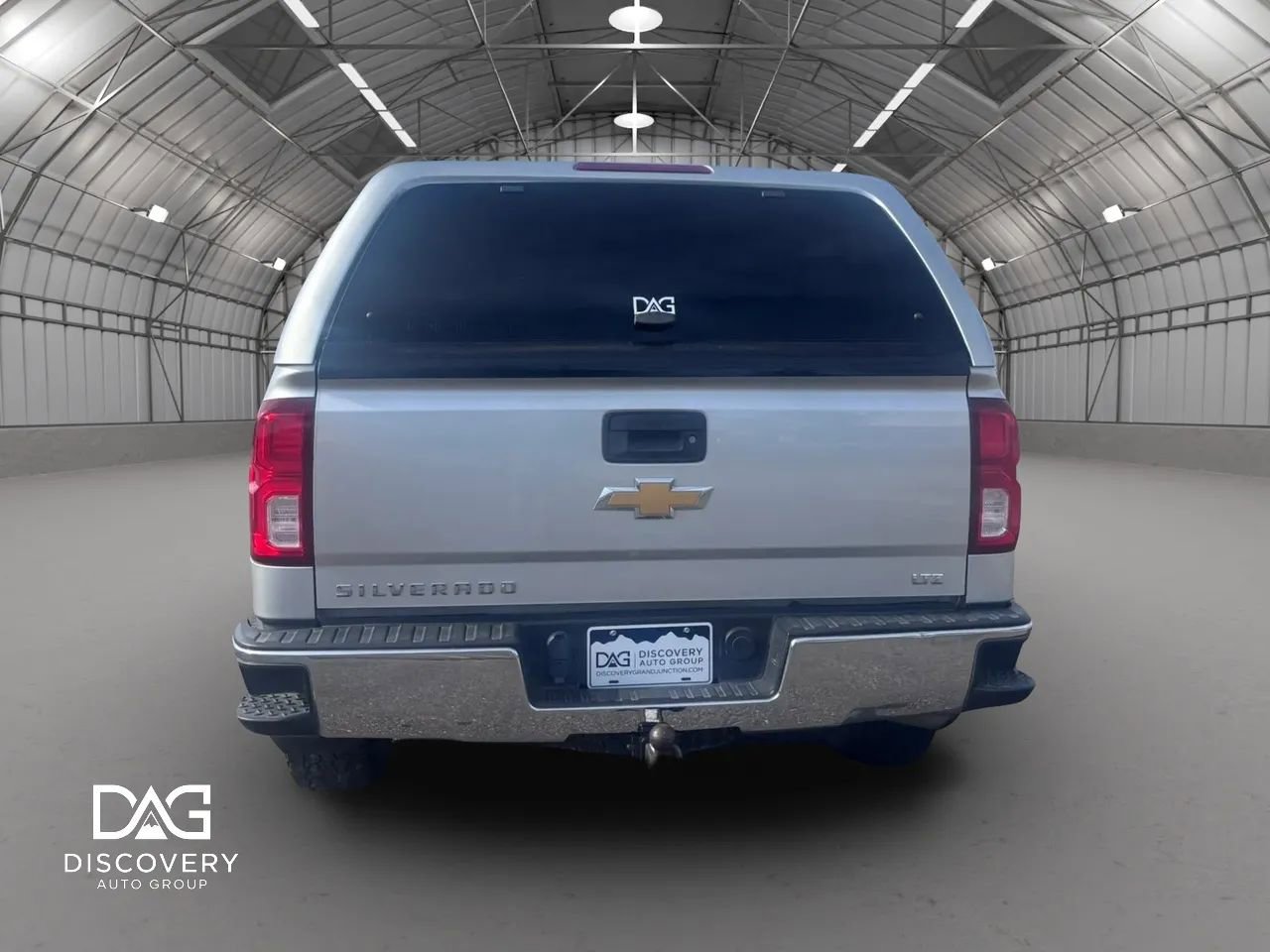 Used 2018 Chevrolet Silverado 1500 LTZ AWD/4WD image 3